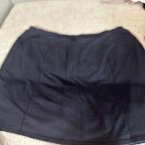 Avenue knit skort